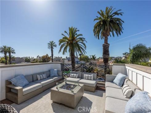 414 9th , Huntington Beach, CA