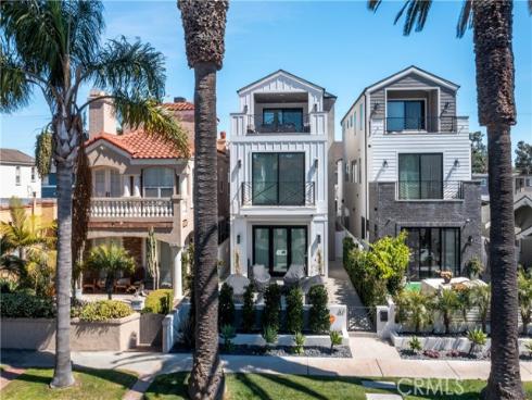 414 9th , Huntington Beach, CA