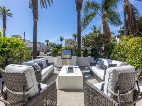 414 9th , Huntington Beach, CA