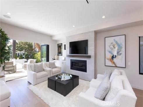 414 9th , Huntington Beach, CA
