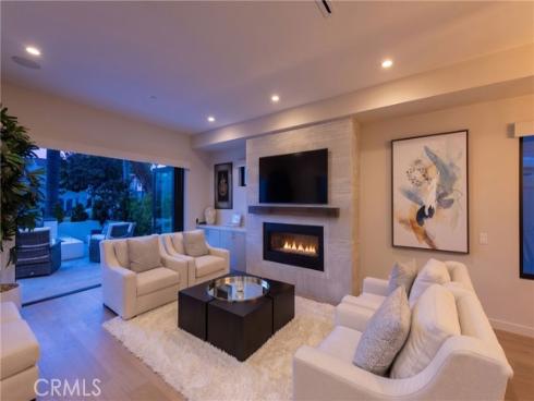 414 9th , Huntington Beach, CA