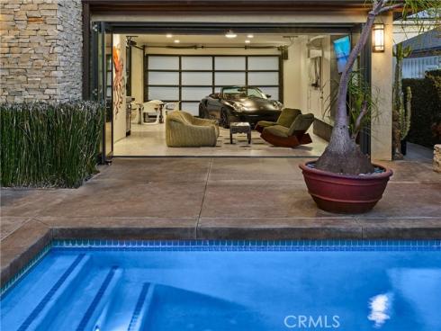 1112 Park Street, Huntington Beach, CA