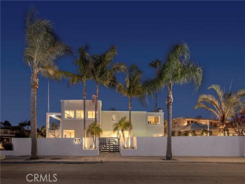 3242 Falkland , Huntington Beach, CA