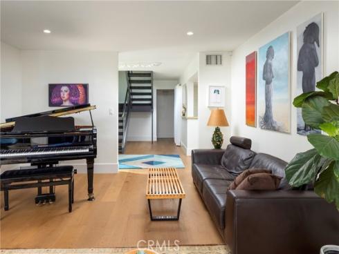 3242 Falkland , Huntington Beach, CA