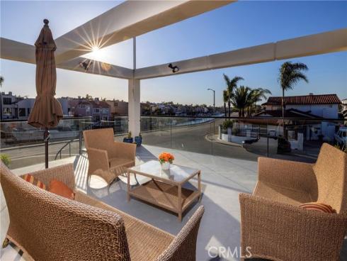 3242 Falkland , Huntington Beach, CA