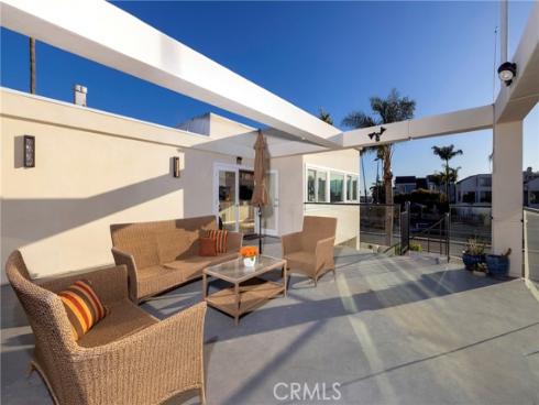 3242 Falkland , Huntington Beach, CA