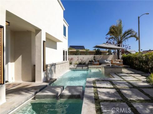 3242 Falkland , Huntington Beach, CA