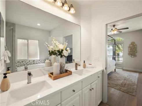 526 12th St , Huntington Beach, CA