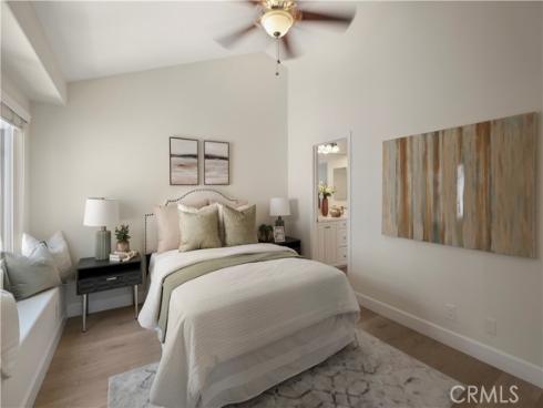 526 12th St , Huntington Beach, CA