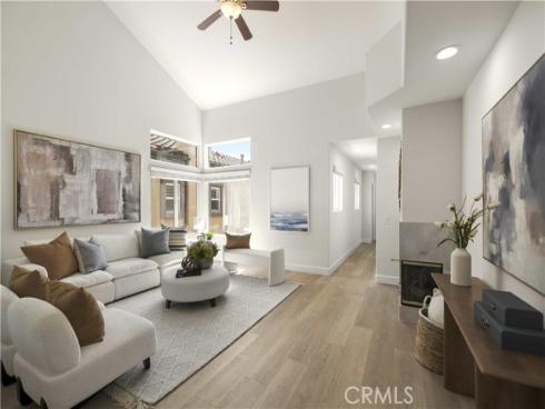 526 12th St , Huntington Beach, CA