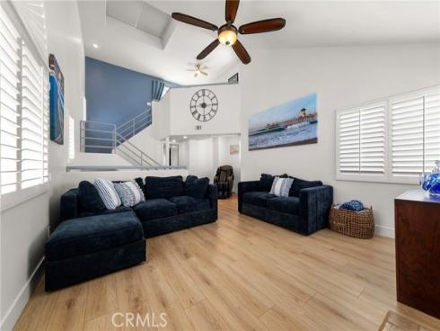 1014 England Street, Huntington Beach, CA