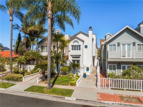 1014 England Street, Huntington Beach, CA