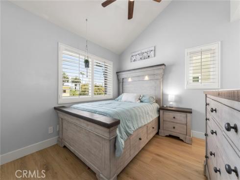 1014 England Street, Huntington Beach, CA