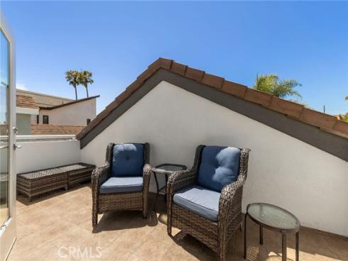 1014 England Street, Huntington Beach, CA