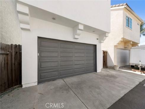 1014 England Street, Huntington Beach, CA