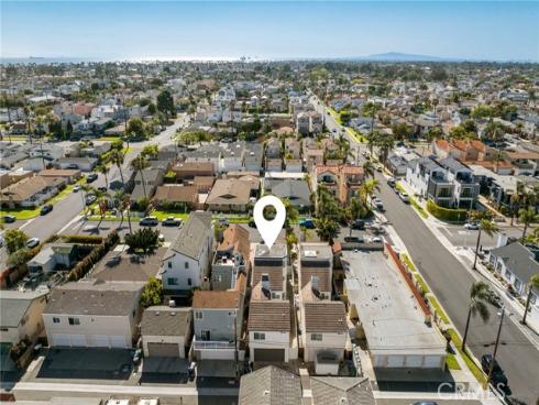 1014 England Street, Huntington Beach, CA