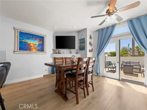 1014 England Street, Huntington Beach, CA