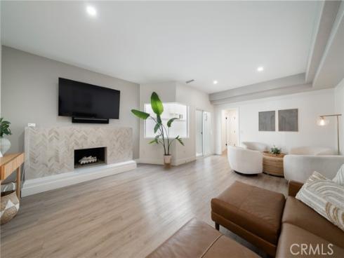 511 9th , Huntington Beach, CA