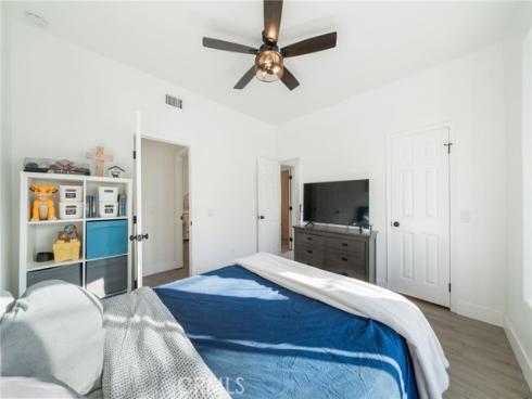 511 9th , Huntington Beach, CA