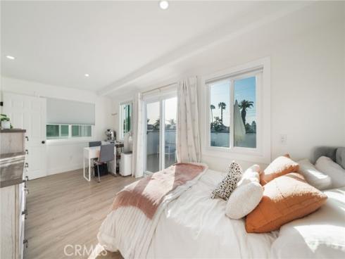 511 9th , Huntington Beach, CA