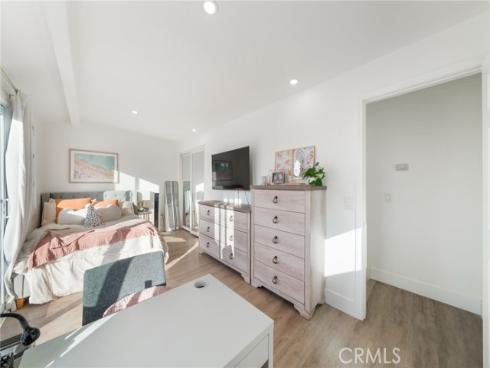511 9th , Huntington Beach, CA