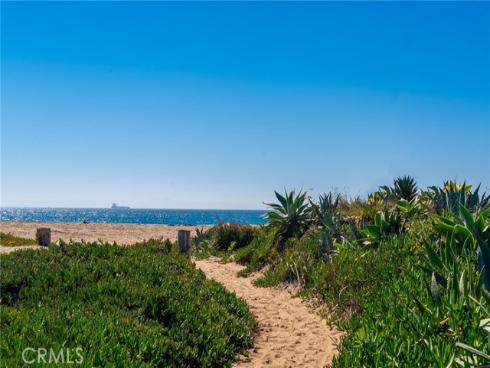 511 9th , Huntington Beach, CA