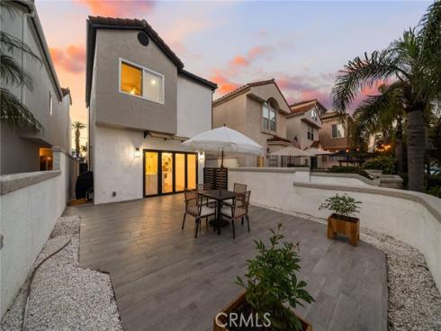 511 9th , Huntington Beach, CA
