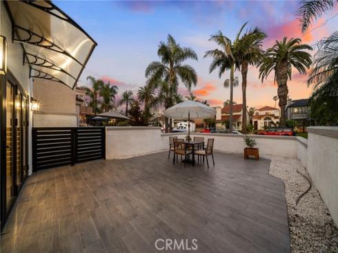 511 9th , Huntington Beach, CA