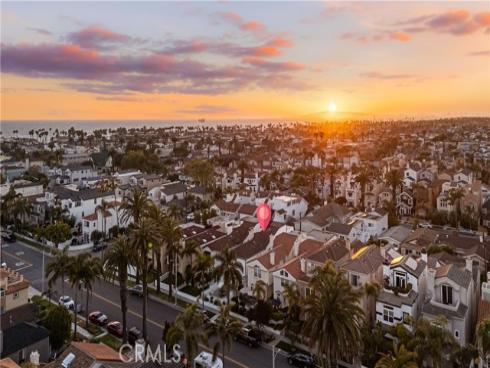 511 9th , Huntington Beach, CA