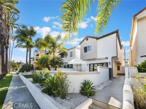 511 9th , Huntington Beach, CA