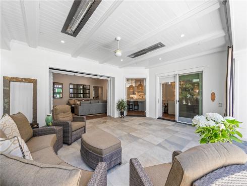817  Main   Street, Huntington Beach, CA