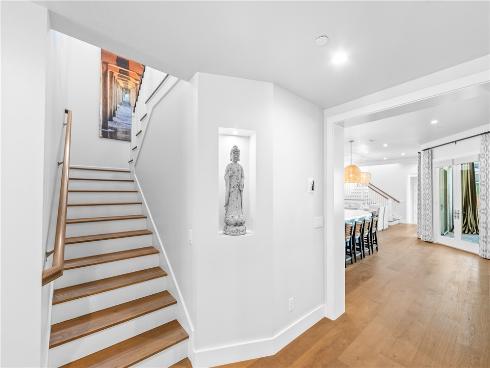 817  Main   Street, Huntington Beach, CA