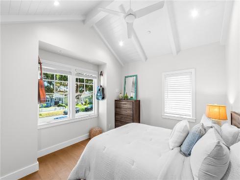 817  Main   Street, Huntington Beach, CA