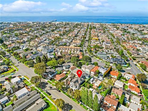 817  Main   Street, Huntington Beach, CA