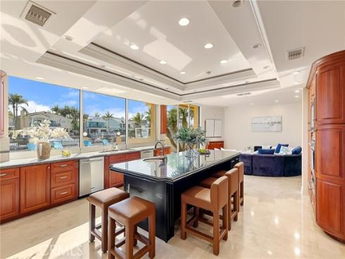 16181 Santa Barbara Lane, Huntington Beach, CA