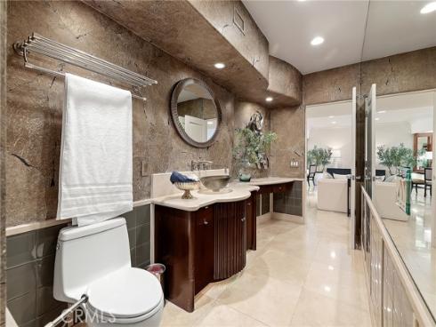16181 Santa Barbara Lane, Huntington Beach, CA