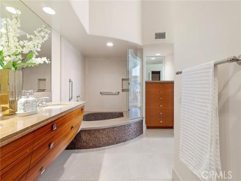 16181 Santa Barbara Lane, Huntington Beach, CA