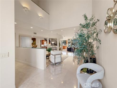 16181 Santa Barbara Lane, Huntington Beach, CA