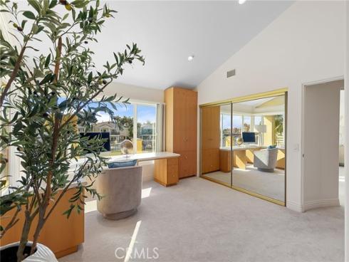 16181 Santa Barbara Lane, Huntington Beach, CA