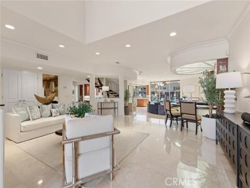16181 Santa Barbara Lane, Huntington Beach, CA