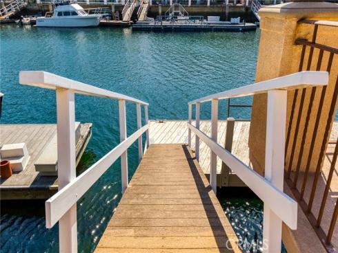 16181 Santa Barbara Lane, Huntington Beach, CA