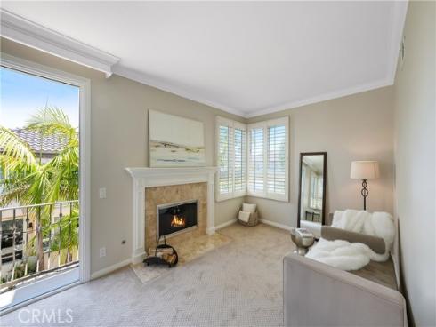 19076  Stonehurst  , Huntington Beach, CA
