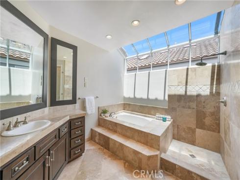 19076  Stonehurst  , Huntington Beach, CA