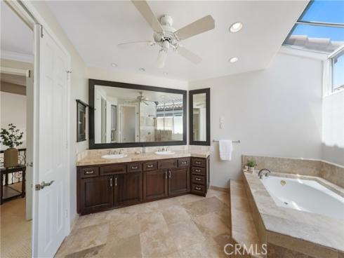 19076  Stonehurst  , Huntington Beach, CA