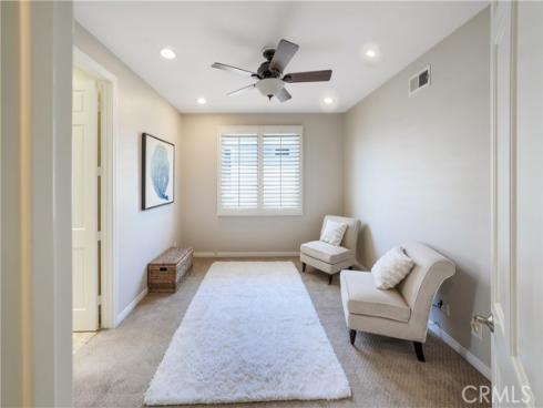 19076  Stonehurst  , Huntington Beach, CA