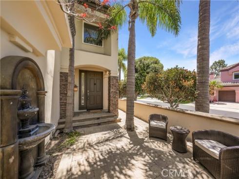 19076  Stonehurst  , Huntington Beach, CA