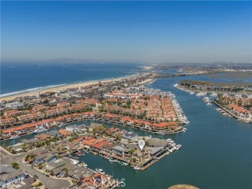 3352  Bounty  , Huntington Beach, CA