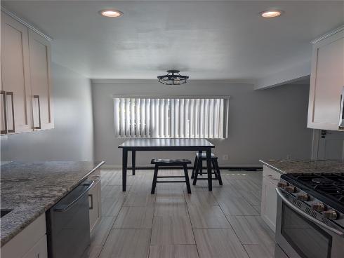 205  13th  D  Street, Huntington Beach, CA