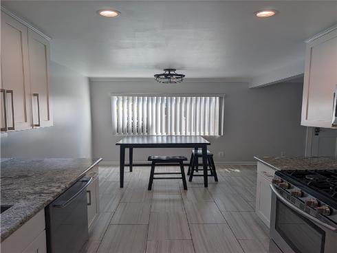 205  13th  D  Street, Huntington Beach, CA
