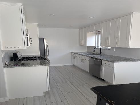 205  13th  D  Street, Huntington Beach, CA